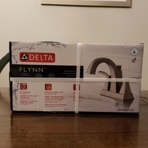 Delta FLYNN bathroom faucet